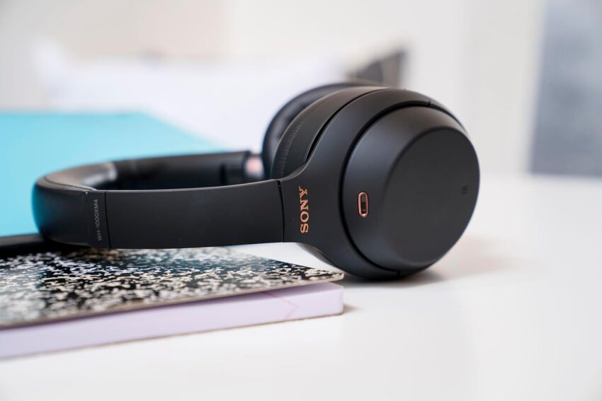 Sony Wireless Headphones (WH-1000XM4) - Image 4